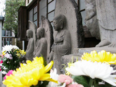お静地蔵尊 お静地蔵尊